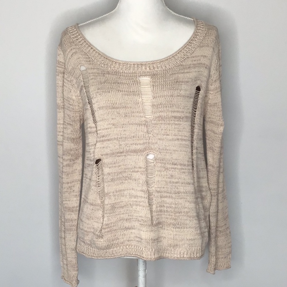 UNIQ DISTRESSED CREAM SWEATER